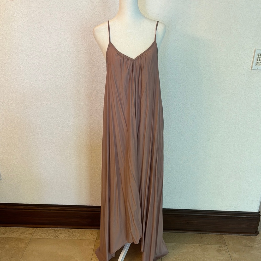 Tan Blush Sleeveless Maxi Sundress for Resort Wear